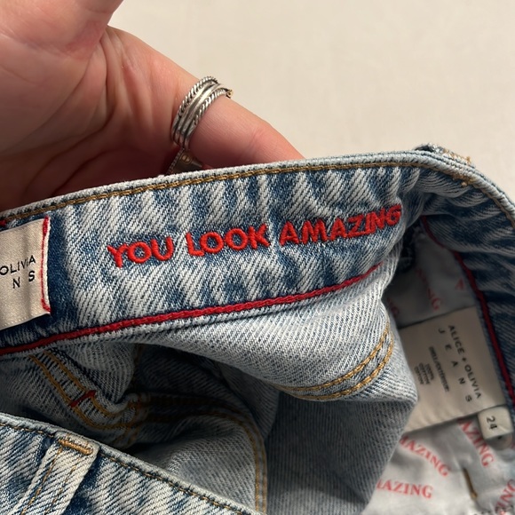 ALICE + OLIVIA AMAZING HIGH RISE DENIM VINTAGE SHORT ROCKSTAR BLUE - Picture 7 of 9